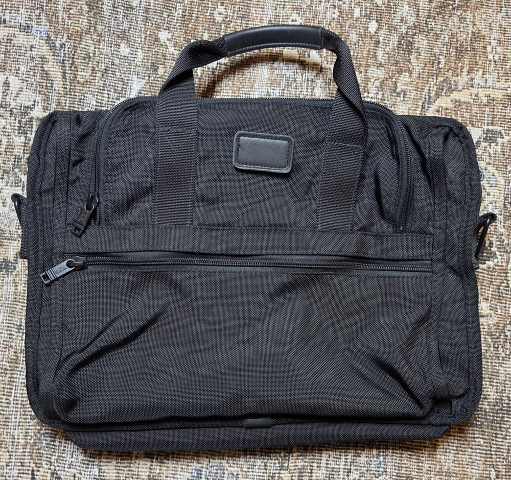 TUMI Ballistic Nylon Black Laptop Briefcase Messenger Bag Expandable Strap